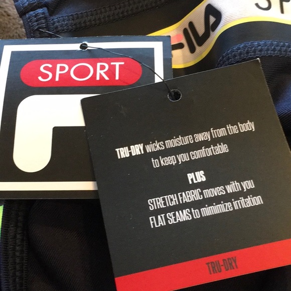 FILA two piece work out set, bought from a posher but it’s big for me. - Picture 9 of 10